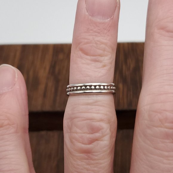 Jewelry - Size 3.75 925 Sterling Silver Small Dot Pattern Rustic Ring